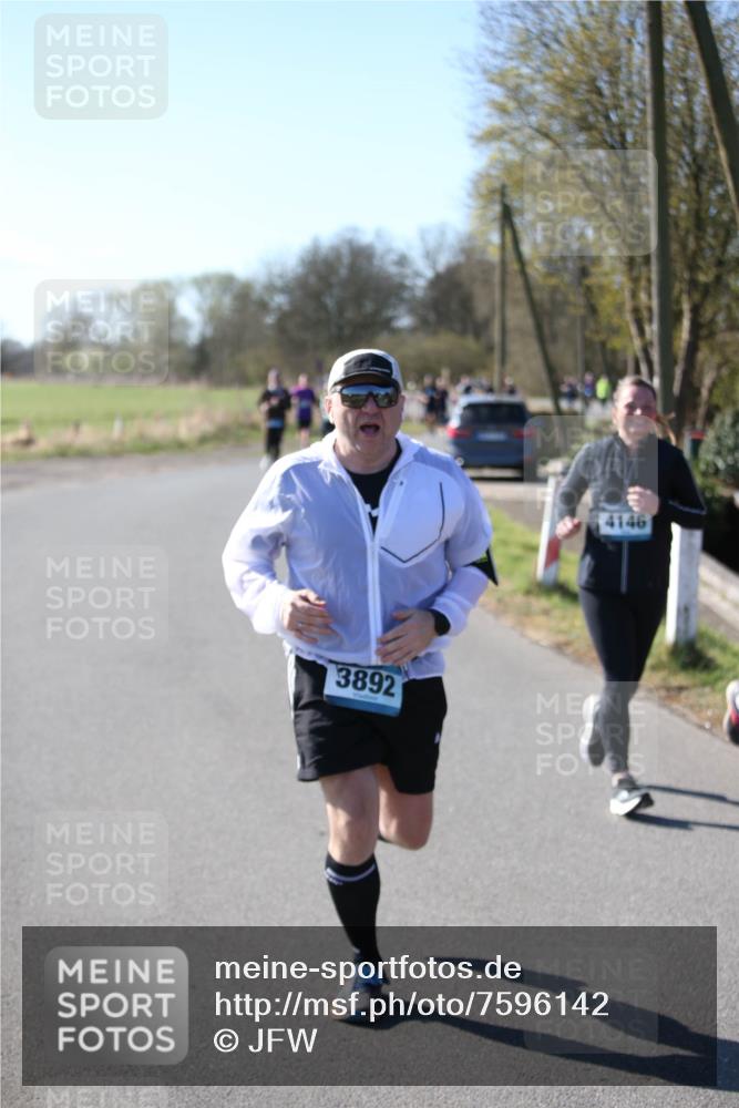 06.04.2025 - 44. Internationalen Wilhelmsburger Insellauf Jannik Wohlers http://msf.ph/oto/7596142 06.04.2025 10:34:39 Laufen 3892, 4146 meine-sportfotos.de