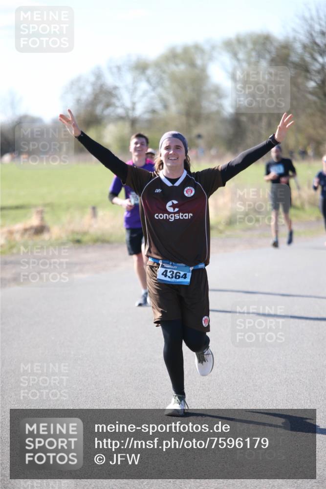 06.04.2025 - 44. Internationalen Wilhelmsburger Insellauf Jannik Wohlers http://msf.ph/oto/7596179 06.04.2025 10:34:47 Laufen 4364 meine-sportfotos.de