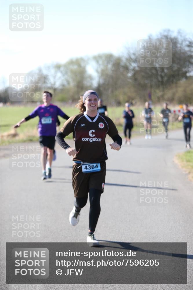 06.04.2025 - 44. Internationalen Wilhelmsburger Insellauf Jannik Wohlers http://msf.ph/oto/7596205 06.04.2025 10:34:48 Laufen 4364 meine-sportfotos.de