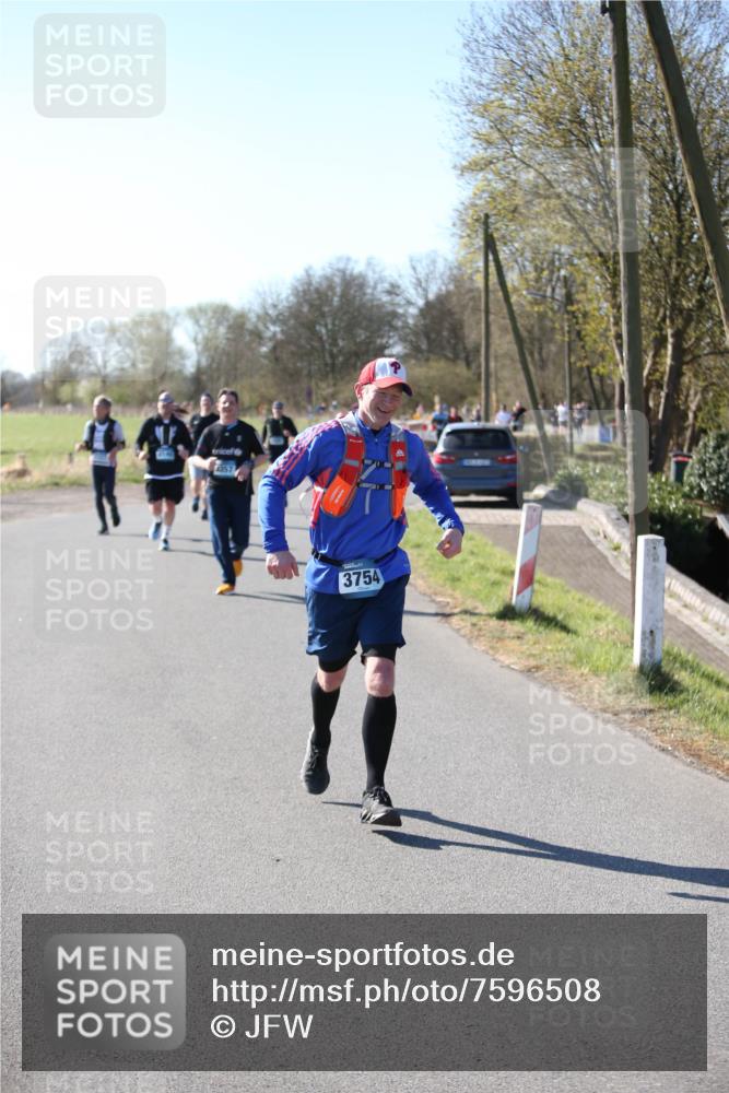 06.04.2025 - 44. Internationalen Wilhelmsburger Insellauf Jannik Wohlers http://msf.ph/oto/7596508 06.04.2025 10:35:15 Laufen 4357, 3754 meine-sportfotos.de