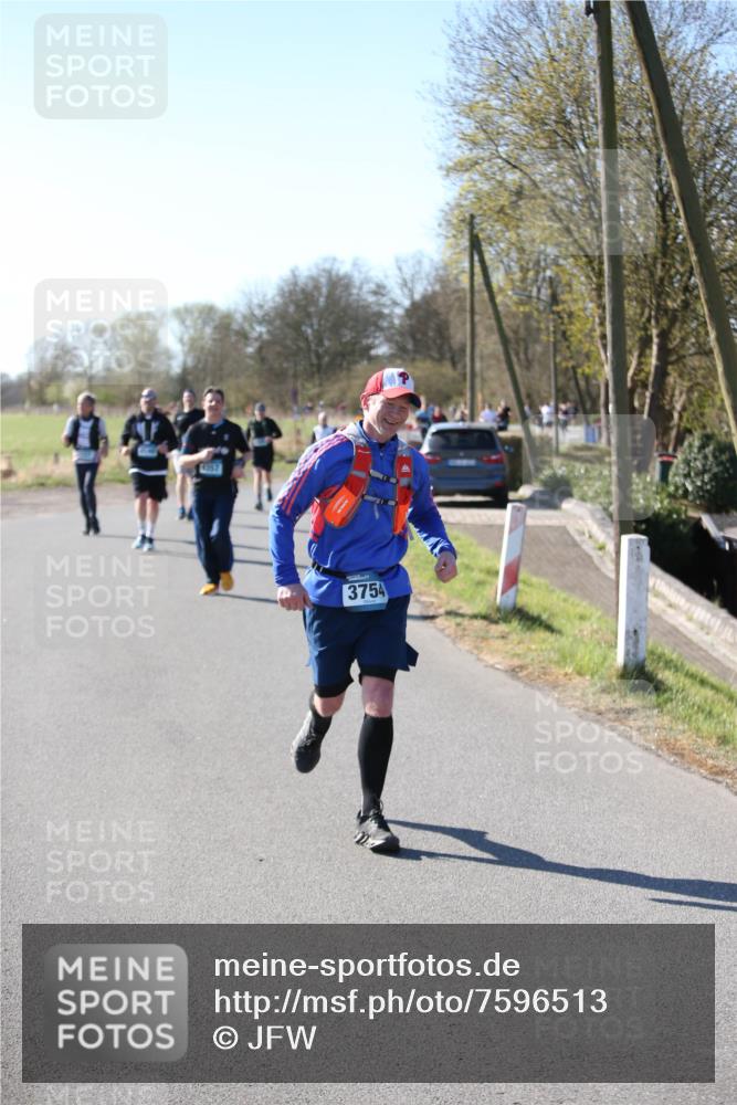 06.04.2025 - 44. Internationalen Wilhelmsburger Insellauf Jannik Wohlers http://msf.ph/oto/7596513 06.04.2025 10:35:15 Laufen 357, 3754 meine-sportfotos.de