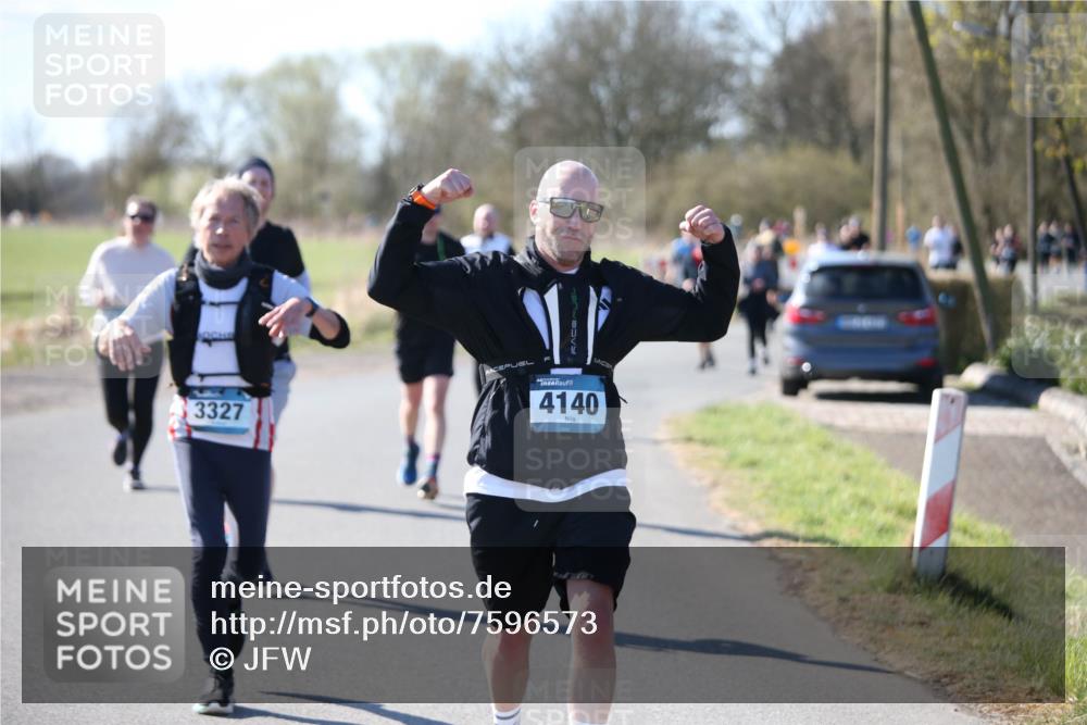 06.04.2025 - 44. Internationalen Wilhelmsburger Insellauf Jannik Wohlers http://msf.ph/oto/7596573 06.04.2025 10:35:19 Laufen 3327, 4140 meine-sportfotos.de
