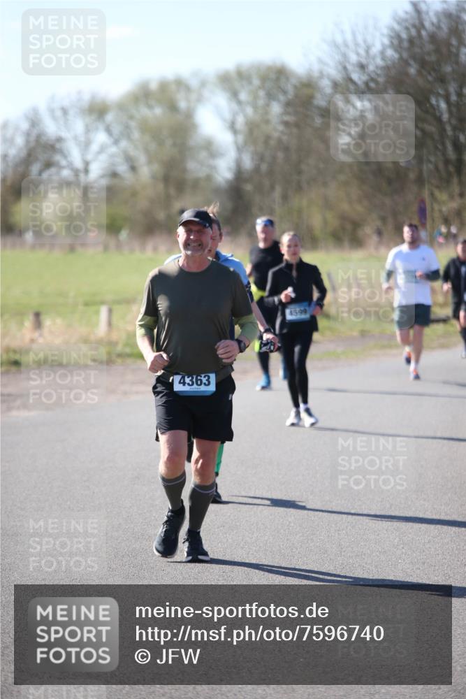 06.04.2025 - 44. Internationalen Wilhelmsburger Insellauf Jannik Wohlers http://msf.ph/oto/7596740 06.04.2025 10:35:34 Laufen 4363, 4599 meine-sportfotos.de
