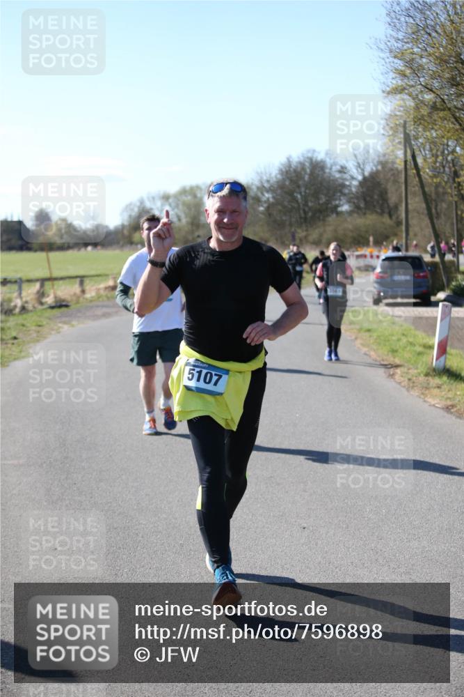 06.04.2025 - 44. Internationalen Wilhelmsburger Insellauf Jannik Wohlers http://msf.ph/oto/7596898 06.04.2025 10:35:45 Laufen 5107, 3561 meine-sportfotos.de
