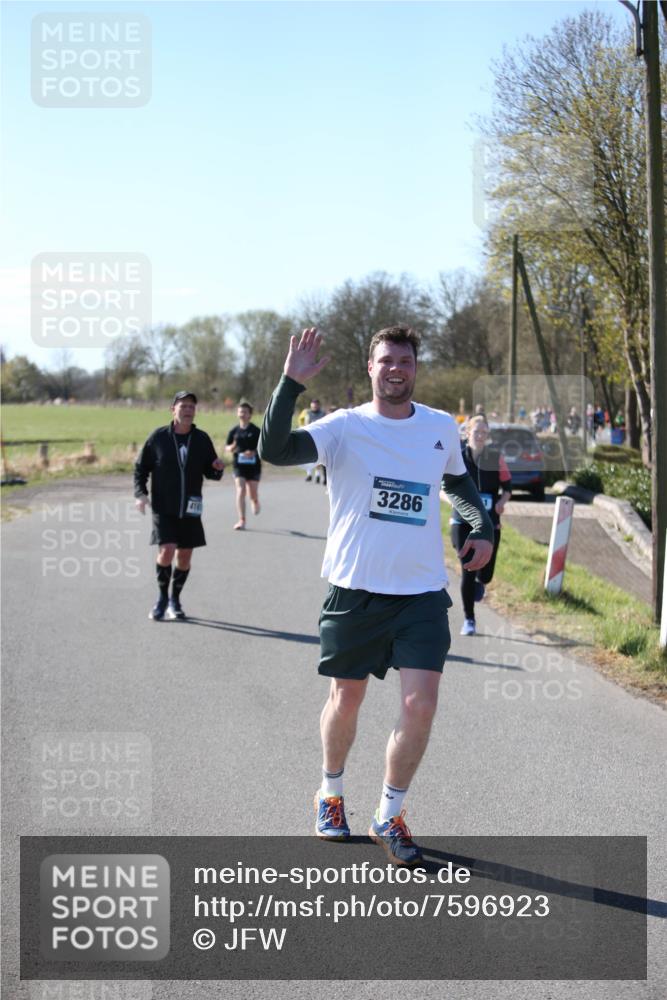 06.04.2025 - 44. Internationalen Wilhelmsburger Insellauf Jannik Wohlers http://msf.ph/oto/7596923 06.04.2025 10:35:47 Laufen 4161, 3286 meine-sportfotos.de
