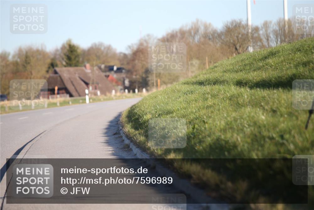 06.04.2025 - 44. Internationalen Wilhelmsburger Insellauf Jannik Wohlers http://msf.ph/oto/7596989 06.04.2025 08:59:37 Laufen  meine-sportfotos.de