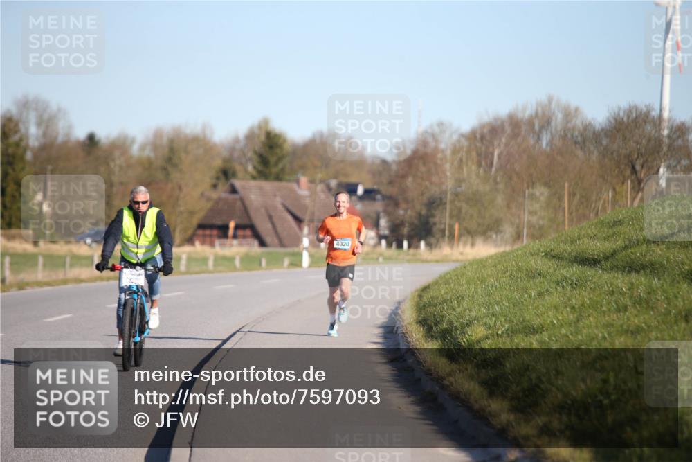 06.04.2025 - 44. Internationalen Wilhelmsburger Insellauf Jannik Wohlers http://msf.ph/oto/7597093 06.04.2025 09:15:29 Laufen 4020 meine-sportfotos.de