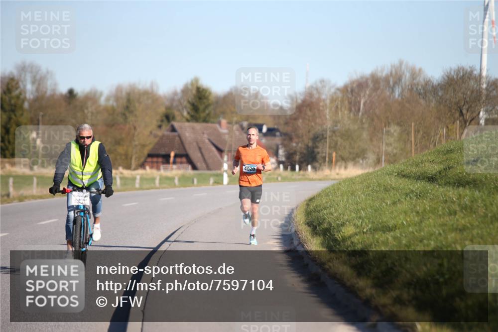 06.04.2025 - 44. Internationalen Wilhelmsburger Insellauf Jannik Wohlers http://msf.ph/oto/7597104 06.04.2025 09:15:30 Laufen 4020 meine-sportfotos.de