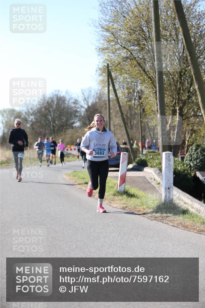 06.04.2025 - 44. Internationalen Wilhelmsburger Insellauf Jannik Wohlers http://msf.ph/oto/7597162 06.04.2025 10:36:03 Laufen 3882 meine-sportfotos.de