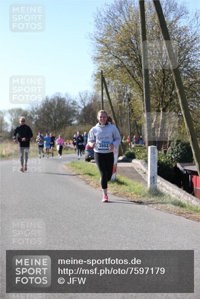 06.04.2025 - 44. Internationalen Wilhelmsburger Insellauf Jannik Wohlers http://msf.ph/oto/7597179 06.04.2025 10:36:03 Laufen 3882 meine-sportfotos.de