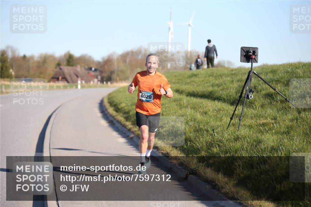 06.04.2025 - 44. Internationalen Wilhelmsburger Insellauf Jannik Wohlers http://msf.ph/oto/7597312 06.04.2025 09:15:36 Laufen 4020 meine-sportfotos.de