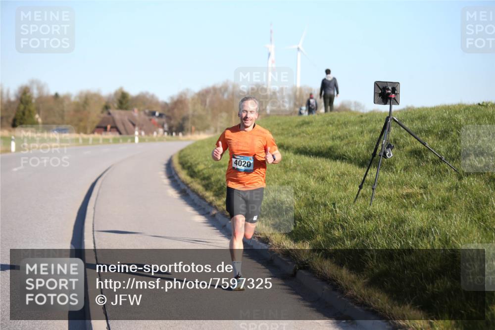 06.04.2025 - 44. Internationalen Wilhelmsburger Insellauf Jannik Wohlers http://msf.ph/oto/7597325 06.04.2025 09:15:36 Laufen 4020 meine-sportfotos.de