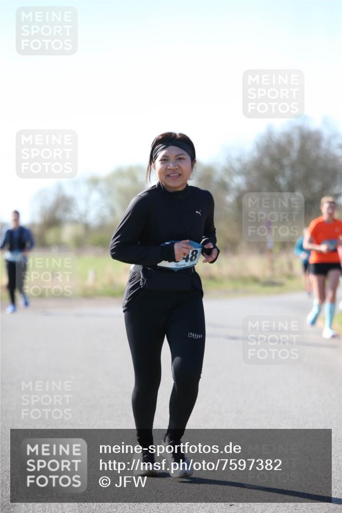 06.04.2025 - 44. Internationalen Wilhelmsburger Insellauf Jannik Wohlers http://msf.ph/oto/7597382 06.04.2025 10:36:26 Laufen 48 meine-sportfotos.de