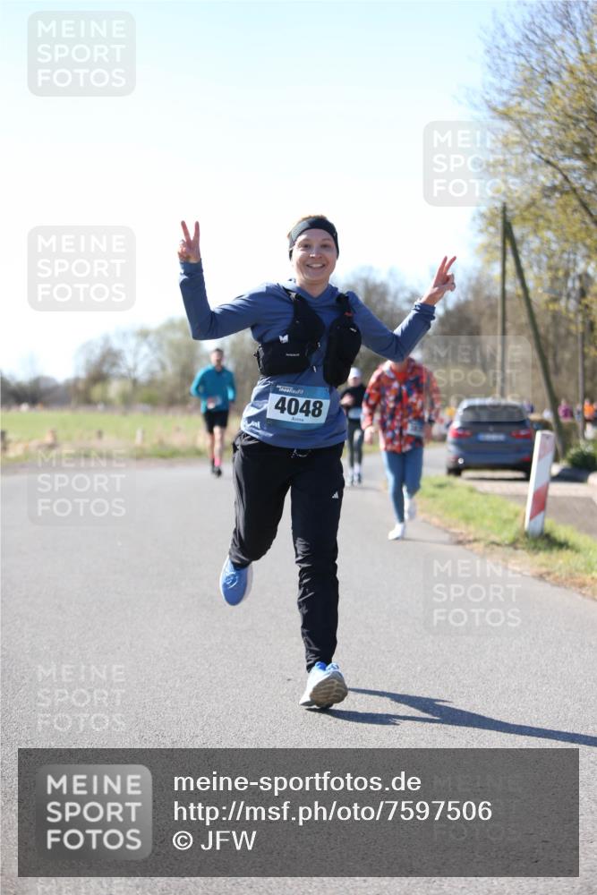 06.04.2025 - 44. Internationalen Wilhelmsburger Insellauf Jannik Wohlers http://msf.ph/oto/7597506 06.04.2025 10:36:34 Laufen 4048 meine-sportfotos.de