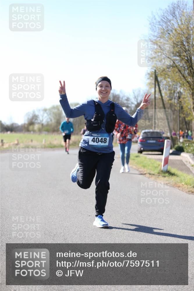 06.04.2025 - 44. Internationalen Wilhelmsburger Insellauf Jannik Wohlers http://msf.ph/oto/7597511 06.04.2025 10:36:35 Laufen 4048 meine-sportfotos.de