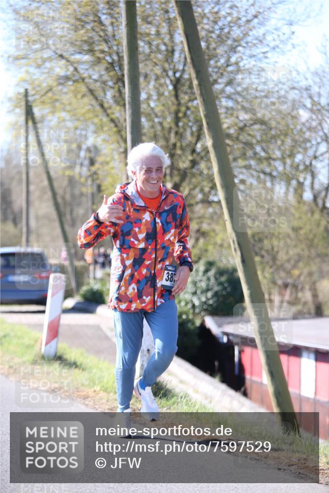 06.04.2025 - 44. Internationalen Wilhelmsburger Insellauf Jannik Wohlers http://msf.ph/oto/7597529 06.04.2025 10:36:37 Laufen 38 meine-sportfotos.de