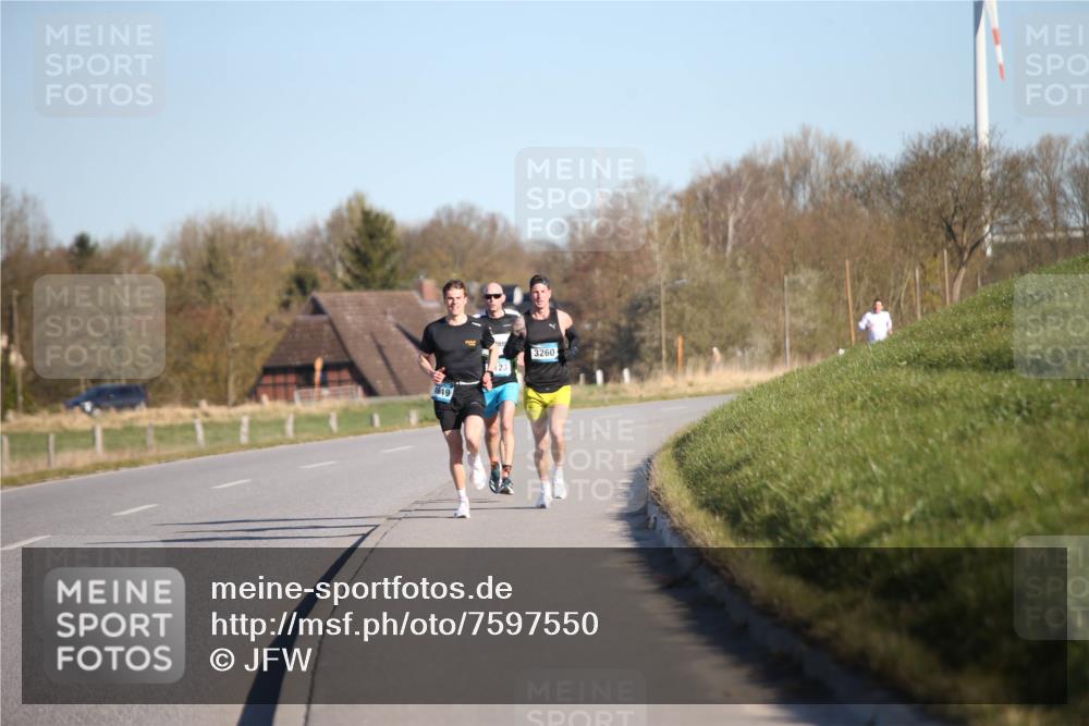 06.04.2025 - 44. Internationalen Wilhelmsburger Insellauf Jannik Wohlers http://msf.ph/oto/7597550 06.04.2025 09:16:28 Laufen 619, 3260 meine-sportfotos.de