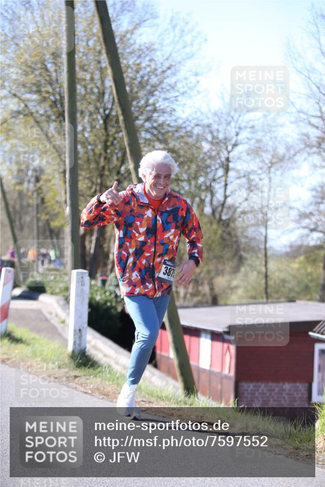 06.04.2025 - 44. Internationalen Wilhelmsburger Insellauf Jannik Wohlers http://msf.ph/oto/7597552 06.04.2025 10:36:37 Laufen 387 meine-sportfotos.de