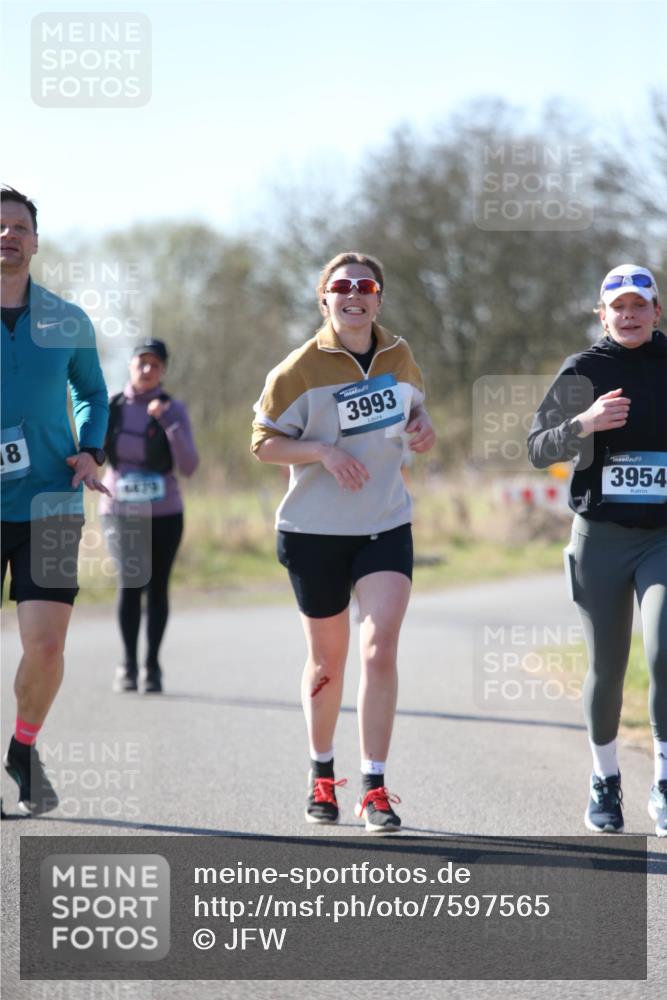 06.04.2025 - 44. Internationalen Wilhelmsburger Insellauf Jannik Wohlers http://msf.ph/oto/7597565 06.04.2025 10:36:39 Laufen 18, 3993, 3954 meine-sportfotos.de