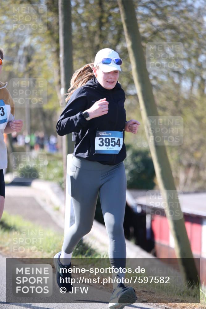06.04.2025 - 44. Internationalen Wilhelmsburger Insellauf Jannik Wohlers http://msf.ph/oto/7597582 06.04.2025 10:36:42 Laufen 3, 3954 meine-sportfotos.de