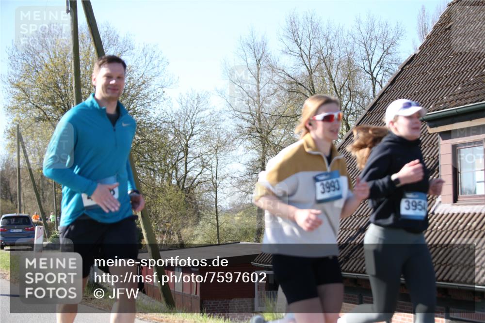 06.04.2025 - 44. Internationalen Wilhelmsburger Insellauf Jannik Wohlers http://msf.ph/oto/7597602 06.04.2025 10:36:43 Laufen 3993, 395 meine-sportfotos.de