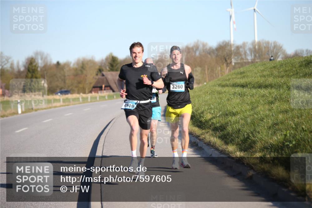 06.04.2025 - 44. Internationalen Wilhelmsburger Insellauf Jannik Wohlers http://msf.ph/oto/7597605 06.04.2025 09:16:35 Laufen 4819, 3260 meine-sportfotos.de
