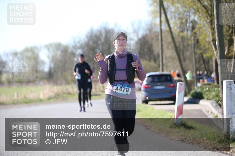 06.04.2025 - 44. Internationalen Wilhelmsburger Insellauf Jannik Wohlers http://msf.ph/oto/7597611 06.04.2025 10:36:45 Laufen 4479 meine-sportfotos.de