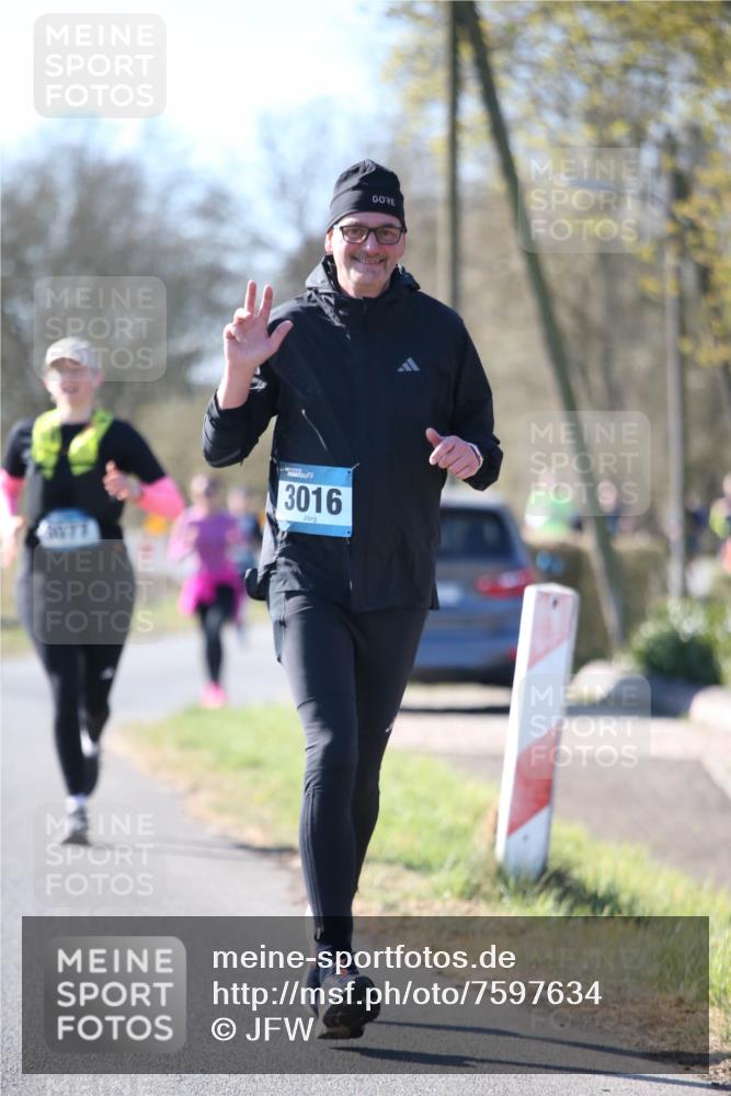 06.04.2025 - 44. Internationalen Wilhelmsburger Insellauf Jannik Wohlers http://msf.ph/oto/7597634 06.04.2025 10:36:50 Laufen 3016 meine-sportfotos.de