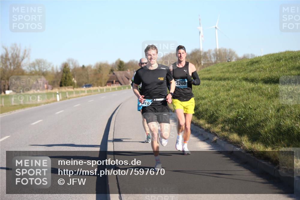 06.04.2025 - 44. Internationalen Wilhelmsburger Insellauf Jannik Wohlers http://msf.ph/oto/7597670 06.04.2025 09:16:35 Laufen 19, 3260 meine-sportfotos.de