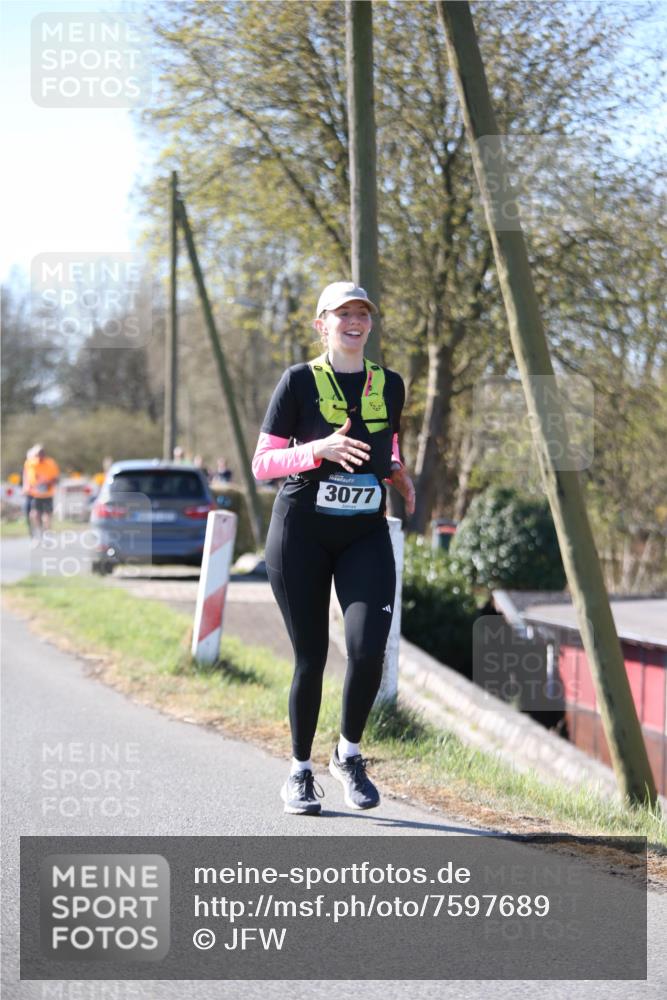 06.04.2025 - 44. Internationalen Wilhelmsburger Insellauf Jannik Wohlers http://msf.ph/oto/7597689 06.04.2025 10:36:54 Laufen 3077 meine-sportfotos.de