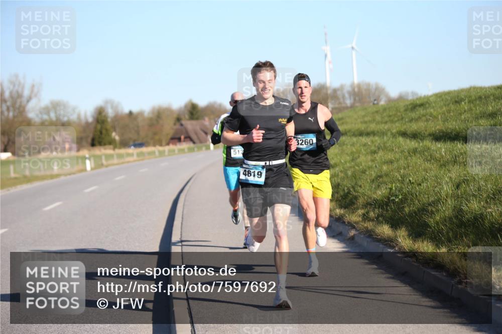 06.04.2025 - 44. Internationalen Wilhelmsburger Insellauf Jannik Wohlers http://msf.ph/oto/7597692 06.04.2025 09:16:36 Laufen 512, 4619, 3260 meine-sportfotos.de