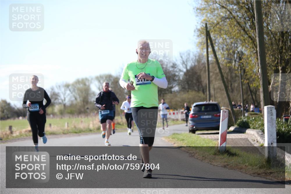 06.04.2025 - 44. Internationalen Wilhelmsburger Insellauf Jannik Wohlers http://msf.ph/oto/7597804 06.04.2025 10:37:19 Laufen 3285, 3942 meine-sportfotos.de
