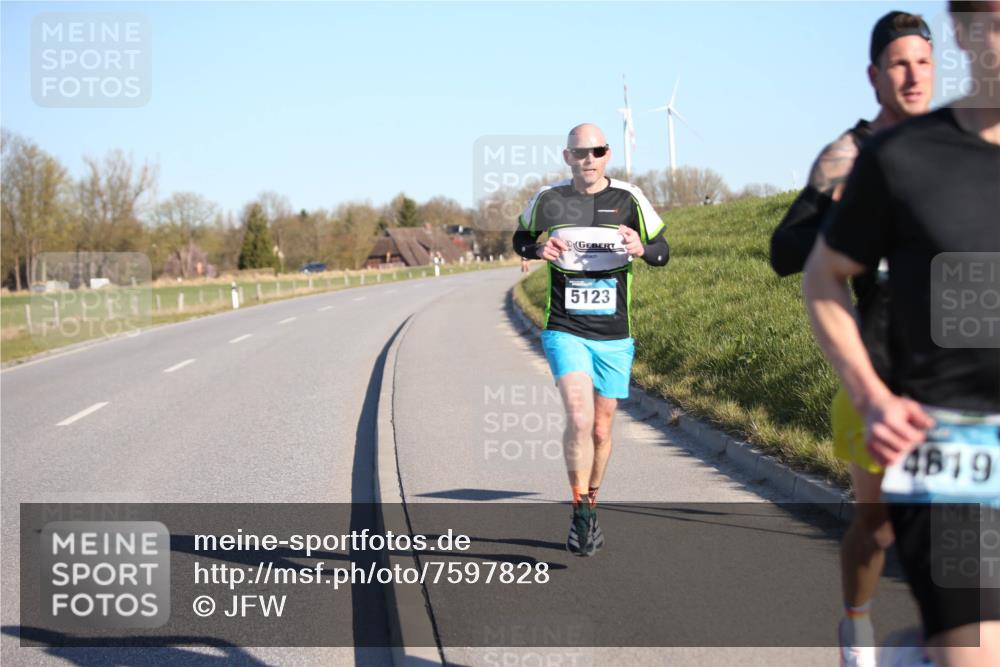 06.04.2025 - 44. Internationalen Wilhelmsburger Insellauf Jannik Wohlers http://msf.ph/oto/7597828 06.04.2025 09:16:37 Laufen 5123, 4819 meine-sportfotos.de