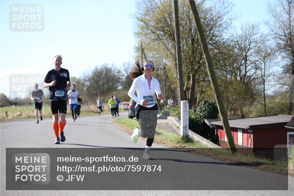 06.04.2025 - 44. Internationalen Wilhelmsburger Insellauf Jannik Wohlers http://msf.ph/oto/7597874 06.04.2025 10:37:27 Laufen 4457, 4045 meine-sportfotos.de