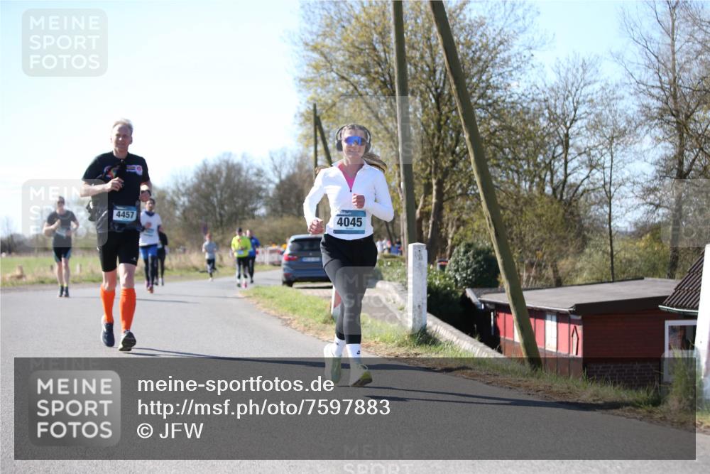 06.04.2025 - 44. Internationalen Wilhelmsburger Insellauf Jannik Wohlers http://msf.ph/oto/7597883 06.04.2025 10:37:27 Laufen 4457, 4045 meine-sportfotos.de