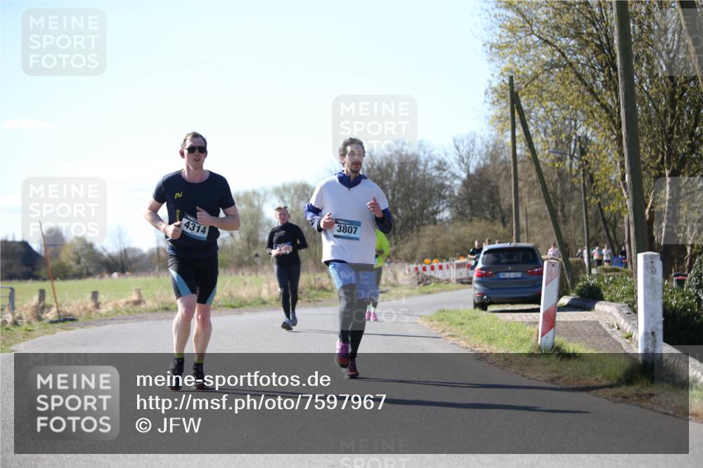 06.04.2025 - 44. Internationalen Wilhelmsburger Insellauf Jannik Wohlers http://msf.ph/oto/7597967 06.04.2025 10:37:32 Laufen 4314, 3807, 4323 meine-sportfotos.de