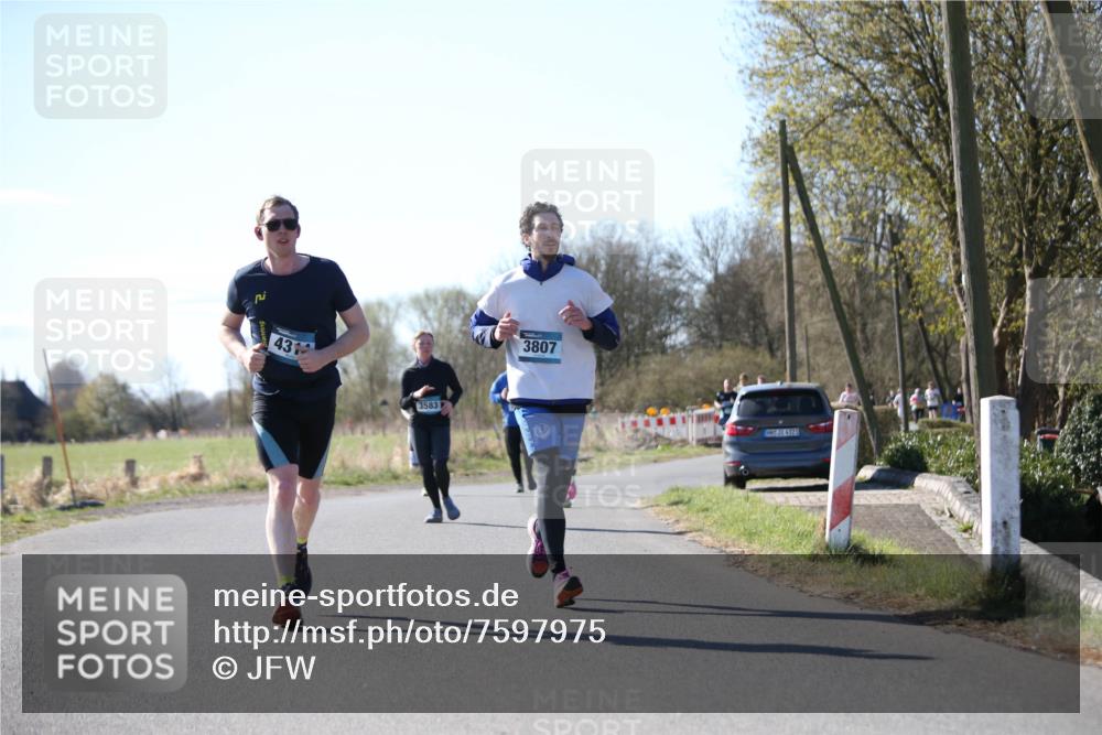 06.04.2025 - 44. Internationalen Wilhelmsburger Insellauf Jannik Wohlers http://msf.ph/oto/7597975 06.04.2025 10:37:32 Laufen 431, 3583, 3807, 4323 meine-sportfotos.de