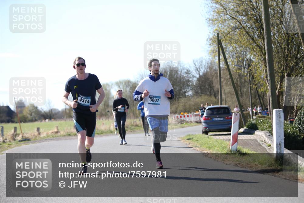 06.04.2025 - 44. Internationalen Wilhelmsburger Insellauf Jannik Wohlers http://msf.ph/oto/7597981 06.04.2025 10:37:32 Laufen 4314, 3583, 3807 meine-sportfotos.de