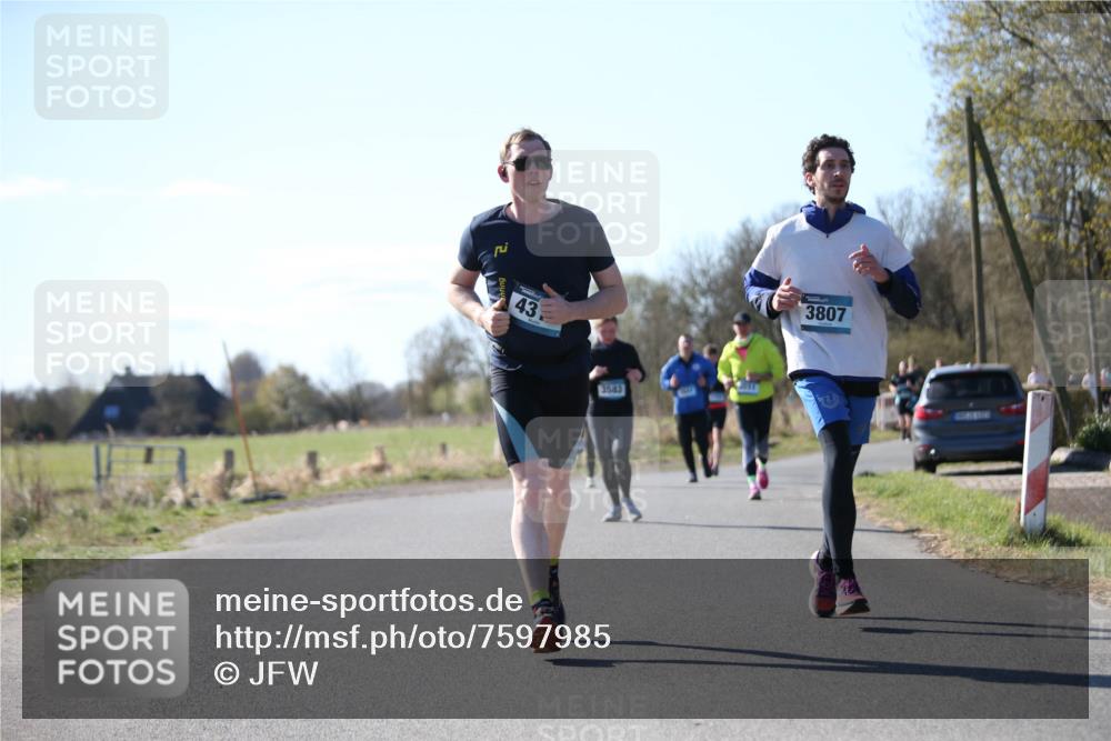 06.04.2025 - 44. Internationalen Wilhelmsburger Insellauf Jannik Wohlers http://msf.ph/oto/7597985 06.04.2025 10:37:33 Laufen 43, 3583, 3807 meine-sportfotos.de