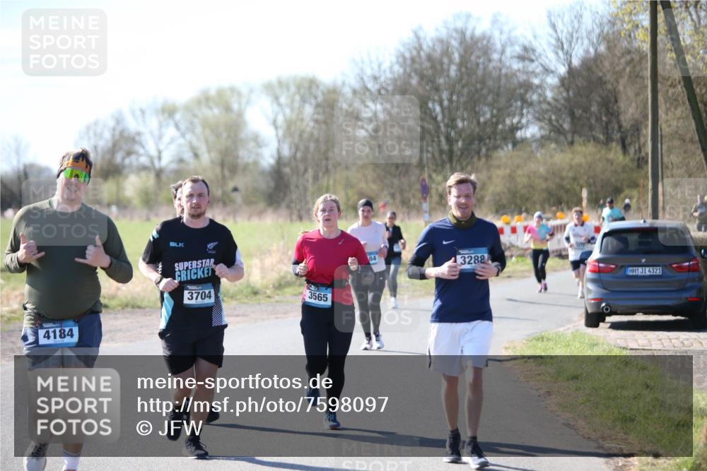 06.04.2025 - 44. Internationalen Wilhelmsburger Insellauf Jannik Wohlers http://msf.ph/oto/7598097 06.04.2025 10:37:52 Laufen 4184, 3704, 3565, 84, 3288, 31, 4321 meine-sportfotos.de