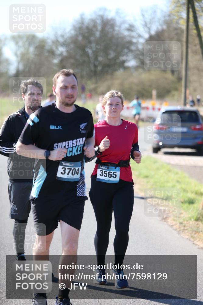 06.04.2025 - 44. Internationalen Wilhelmsburger Insellauf Jannik Wohlers http://msf.ph/oto/7598129 06.04.2025 10:37:56 Laufen 3704, 3565 meine-sportfotos.de