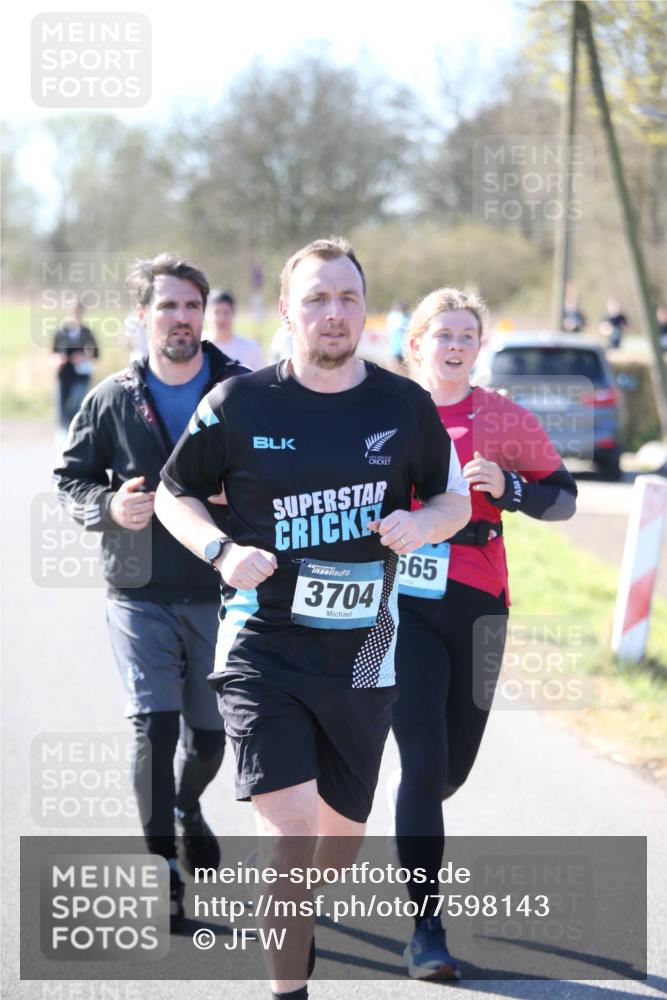 06.04.2025 - 44. Internationalen Wilhelmsburger Insellauf Jannik Wohlers http://msf.ph/oto/7598143 06.04.2025 10:37:56 Laufen 3704, 565 meine-sportfotos.de