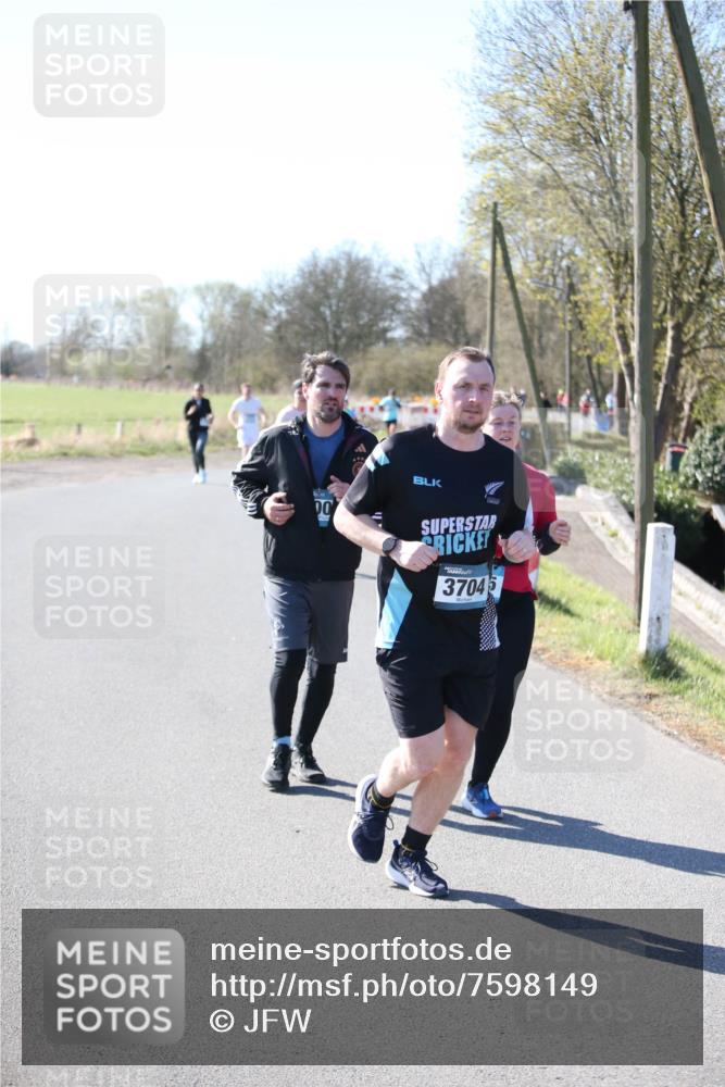 06.04.2025 - 44. Internationalen Wilhelmsburger Insellauf Jannik Wohlers http://msf.ph/oto/7598149 06.04.2025 10:37:57 Laufen 3704 meine-sportfotos.de