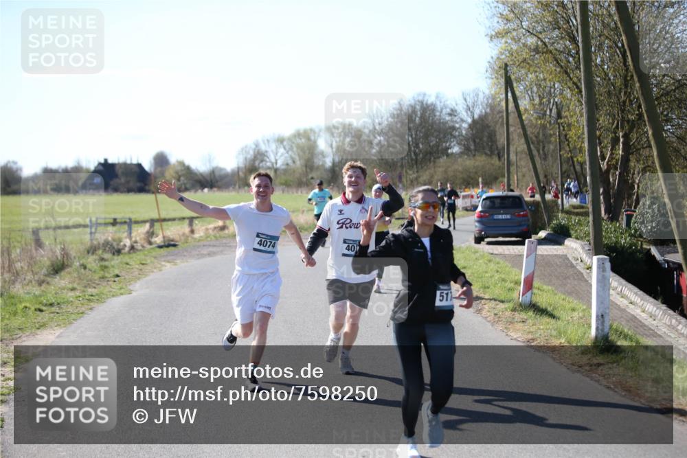 06.04.2025 - 44. Internationalen Wilhelmsburger Insellauf Jannik Wohlers http://msf.ph/oto/7598250 06.04.2025 10:38:06 Laufen 4074, 40, 511 meine-sportfotos.de