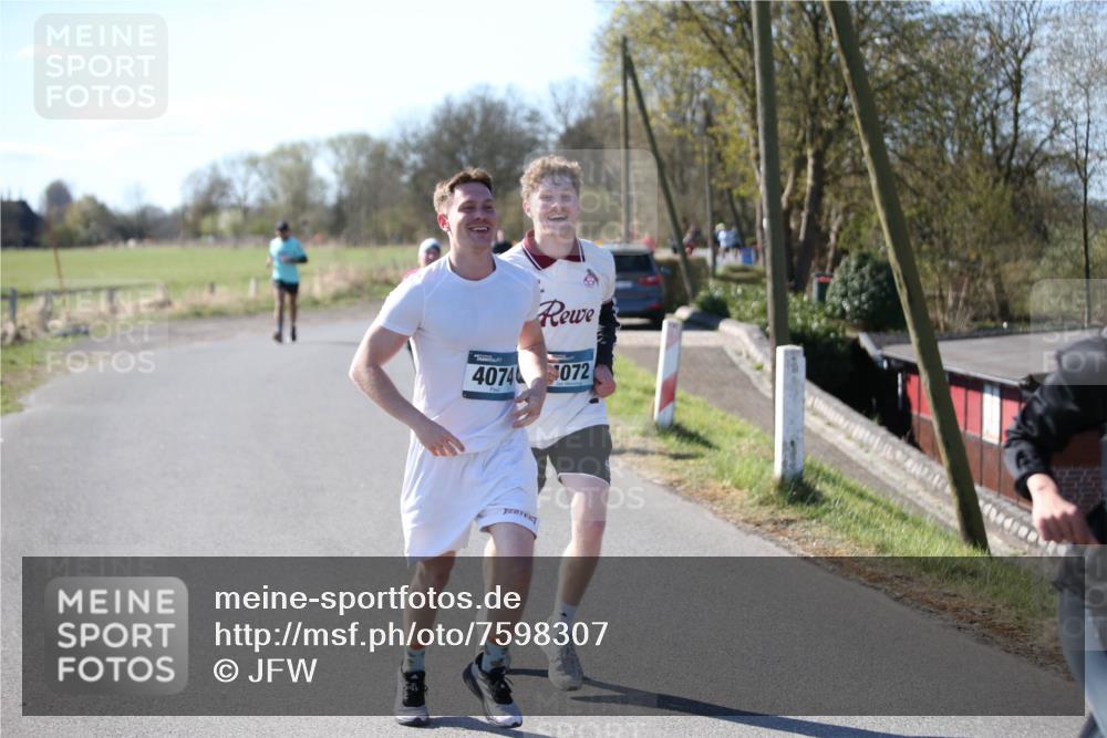 06.04.2025 - 44. Internationalen Wilhelmsburger Insellauf Jannik Wohlers http://msf.ph/oto/7598307 06.04.2025 10:38:07 Laufen 4074, 072 meine-sportfotos.de