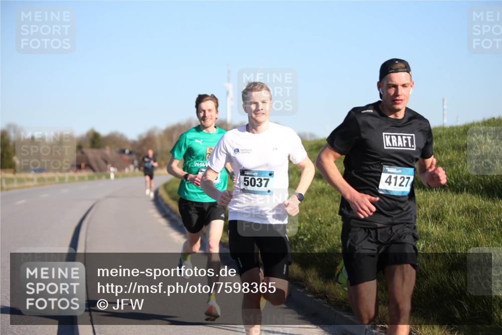 06.04.2025 - 44. Internationalen Wilhelmsburger Insellauf Jannik Wohlers http://msf.ph/oto/7598365 06.04.2025 09:17:14 Laufen 4127, 5037 meine-sportfotos.de