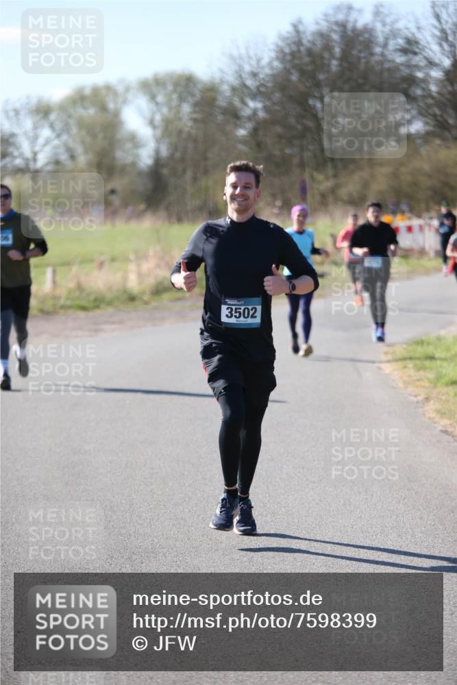 06.04.2025 - 44. Internationalen Wilhelmsburger Insellauf Jannik Wohlers http://msf.ph/oto/7598399 06.04.2025 10:38:19 Laufen 3502 meine-sportfotos.de