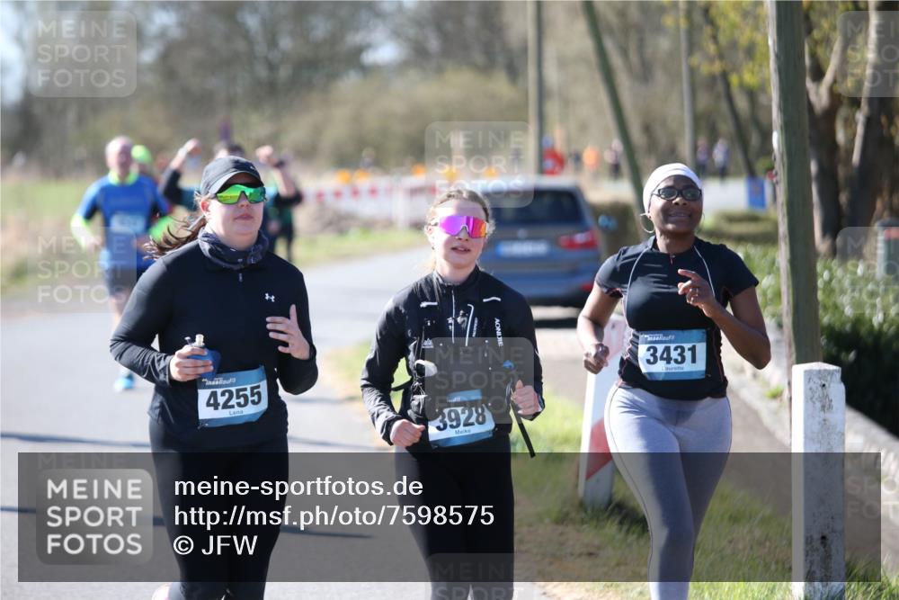 06.04.2025 - 44. Internationalen Wilhelmsburger Insellauf Jannik Wohlers http://msf.ph/oto/7598575 06.04.2025 10:38:38 Laufen 4255, 3928, 3431 meine-sportfotos.de