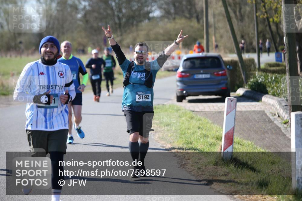 06.04.2025 - 44. Internationalen Wilhelmsburger Insellauf Jannik Wohlers http://msf.ph/oto/7598597 06.04.2025 10:38:40 Laufen 3192 meine-sportfotos.de