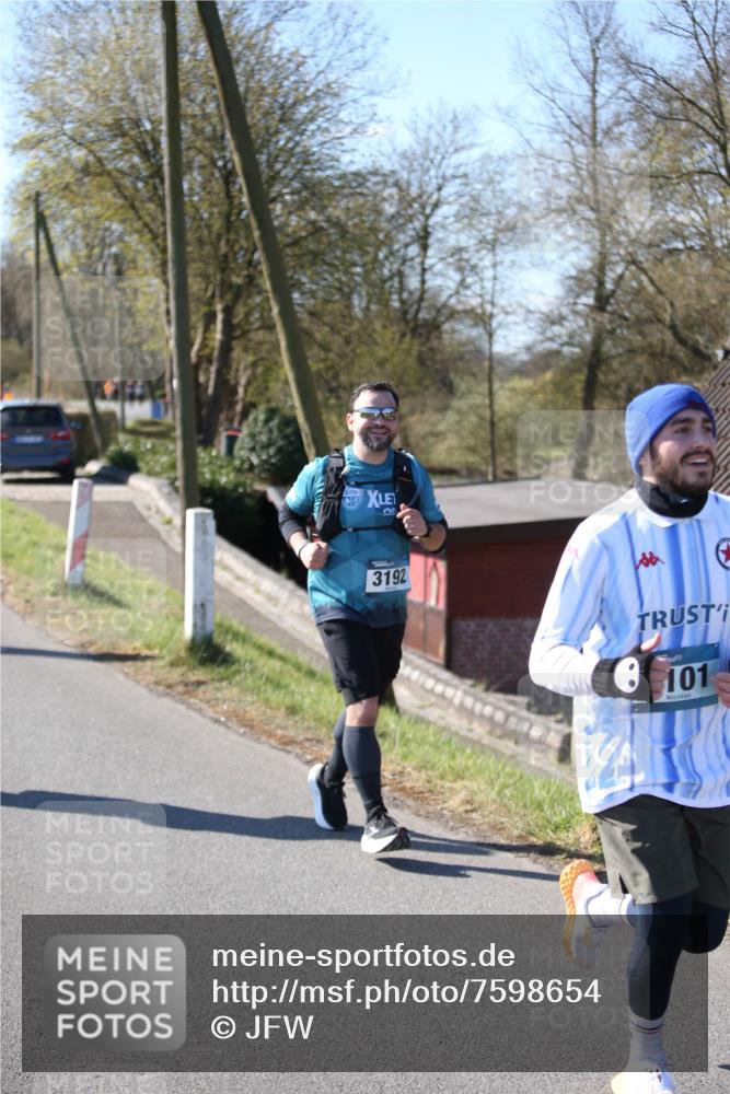 06.04.2025 - 44. Internationalen Wilhelmsburger Insellauf Jannik Wohlers http://msf.ph/oto/7598654 06.04.2025 10:38:43 Laufen 3192, 101 meine-sportfotos.de